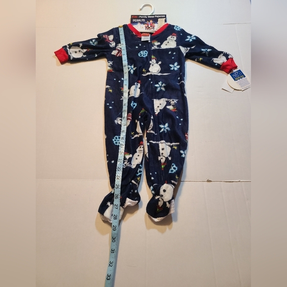 Peanuts Snowman Footie Pajama - Navy and Red NWT 18 Months - Picture 8 of 9